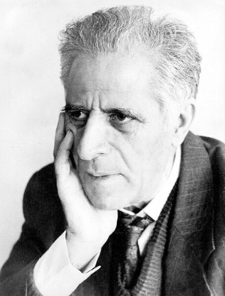 Bu gün Xalq şairi Məmməd Arazın doğum günüdür