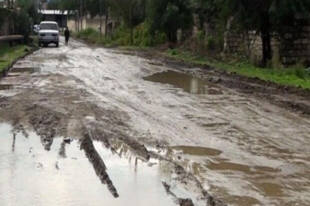 Cəlilabadda uzun illərdir təmir olunmayan yol yararsız vəziyyətə düşüb - FOTO