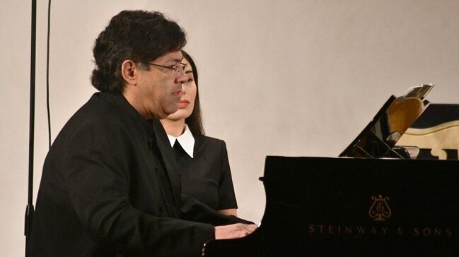 Aysel həyat yoldaşının çıxışını belə izlədi - FOTOLAR