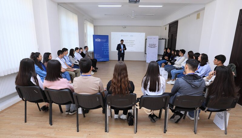 "Təhsilin inkişafı istiqamətində innovativ tədqiqat təşəbbüsləri" layihəsi çərçivəsində regionlarda keçirilən təlimlər başa çatıb