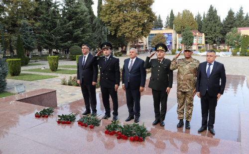 Hərbi Prokurorluq Tovuzda Ulu Öndərin 100 illik yubileyi ilə bağlı hərbi qulluqçularla birgə tədbir keçirib