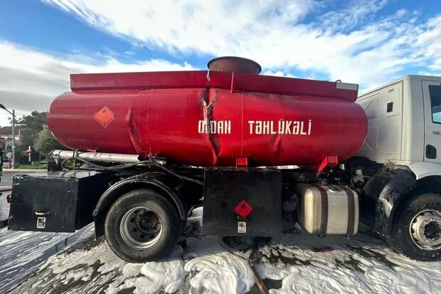 Pirallahıda yanacaqdoldurma məntəqəsində partlayış olub - VİDEO