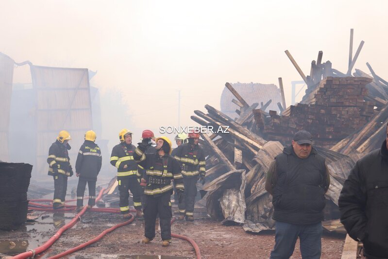 Bakıdakı dəhşətli yanğından FOTOLAR