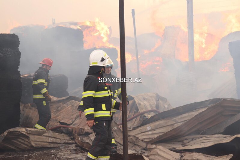 Bakıdakı dəhşətli yanğından FOTOLAR