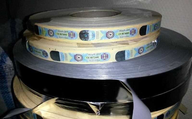 Milli Məclis siqaret və alkoqollu içkilərin aksiz dərəcələrinin artırılmasına dair layihəni qəbul edib