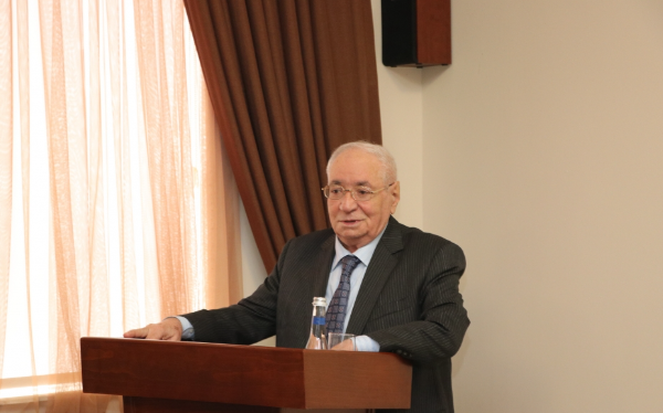 Xanlar Vəliyev: "Heydər Əliyev hafizələrdə əbədiyaşarlıq qazanmışdır"