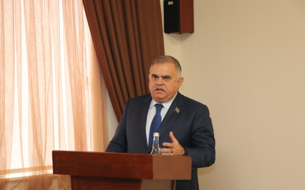 Xanlar Vəliyev: "Heydər Əliyev hafizələrdə əbədiyaşarlıq qazanmışdır"