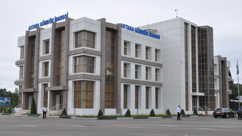 Gömrük İdarəsi gömrük qaydalarını pozub