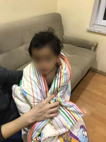 Bakıda DƏHŞƏT! - Ana övladını taksidə qoyaraq qaçıb - FOTO - YENİLƏNİB