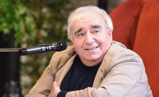 Xalq şairi Ramiz Rövşənin 77 yaşı tamam olur
