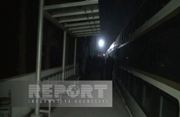 Ağstafa-Bakı sürət qatarı yolda qalıb - FOTO