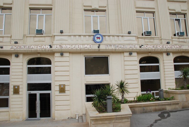 AHİK-in növbədənkənar qurultayı keçirilir