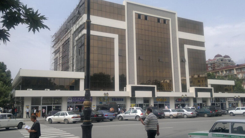 Azərbaycanda məşhur ticarət mərkəzi bağlandı