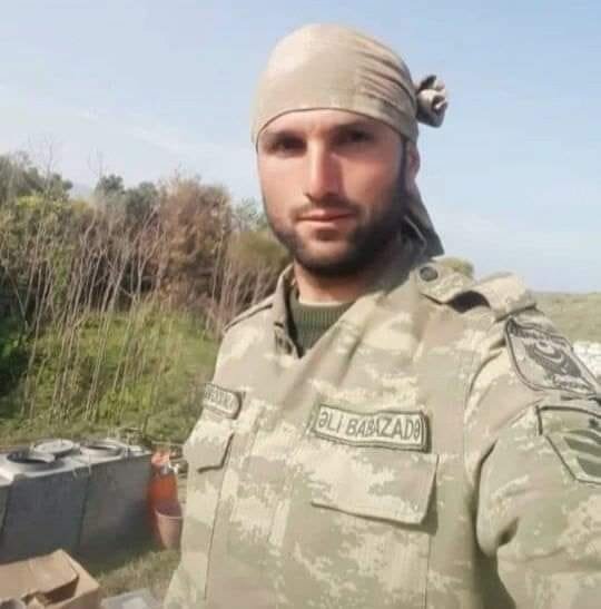 Xankəndidə Prezidentin qucağında oturan uşaq kimdir? - FOTO