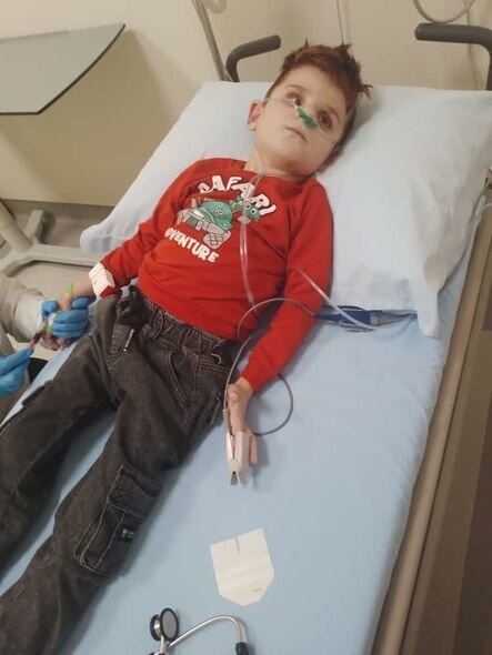 Dünya işığına həsrət qalan Eminin anası fəryad edir: "Nə məni, nə də atasını görüb" - FOTO