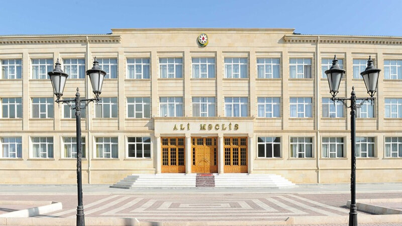 Naxçıvan Ali Məclisi məhkəməyə verildi