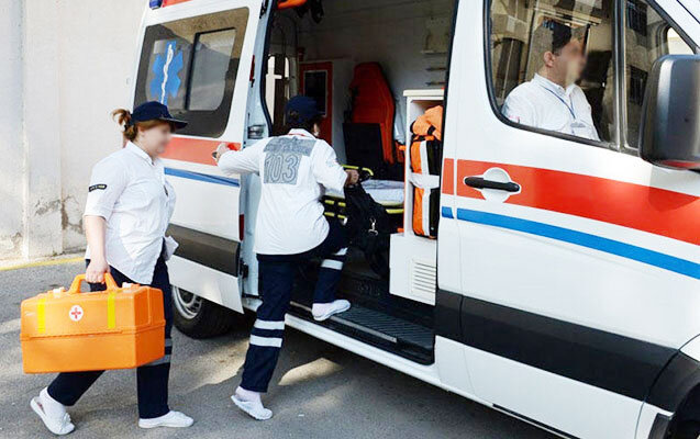 Güclü külək səbəbindən üç nəfər xəsarət alıb: Birinin vəziyyəti ağırdır