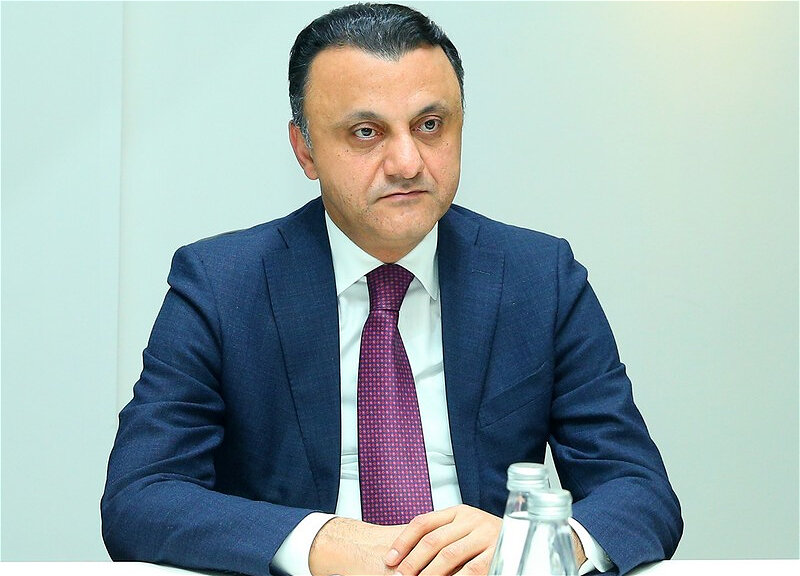 Ramin Bayramlının təyin etdiyi qalmaqallı direktoru Vüqar Qurbanov işdən çıxardı - FOTO