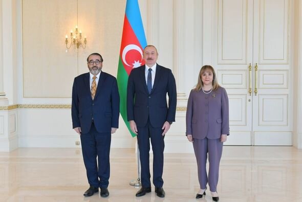 Perunun ölkəmizdə yeni təyin olunmuş səfiri etimadnaməsini Azərbaycan Prezidentinə təqdim edib - FOTO