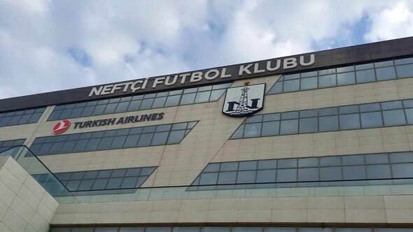 Azərbaycanda daha bir stadionun projektorları sıradan çıxdı - FOTO