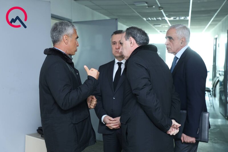 Rəsmilər yanğın yerinə getdilər - Foto