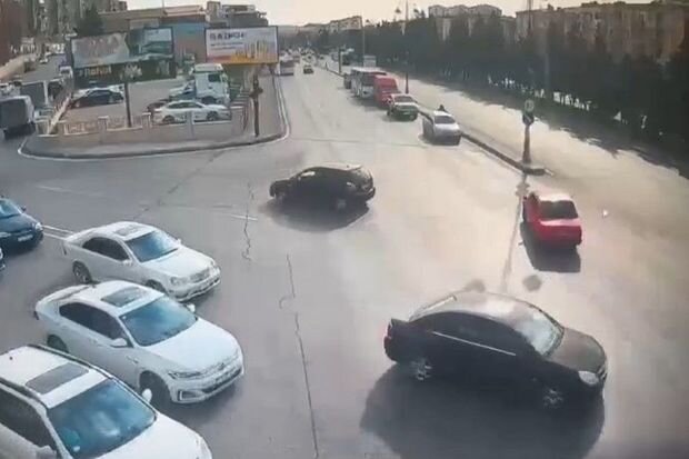 Bakıda narkotik vasitənin təsiri altında avtoxuliqanlıq edən sürücü həbs olundu - VİDEO