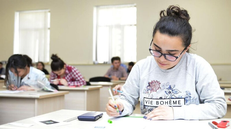 Yuxarı sinif şagirdlərinin nəzərinə: 10-11-ci siniflər ləğv olunur?