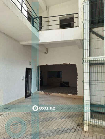 Bakıda pilləkənsiz bina, həyətdə qanunsuz tikili: Sakinlər çıxılmaz vəziyyətdədirlər - ŞİKAYƏT + FOTO