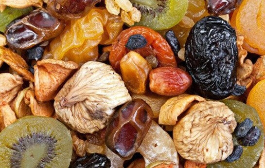 Bakıda mağazadan 4 000 manatlıq quru meyvə oğurlandı