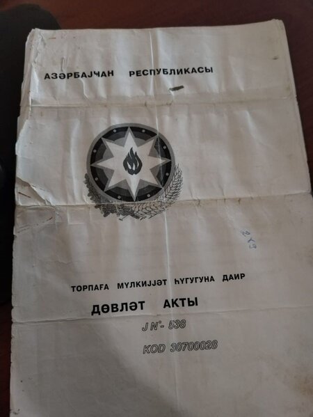 Qobustanda vətəndaşın qanuni torpağını bələdiyyə sədri zəbt edib - ŞİKAYƏT