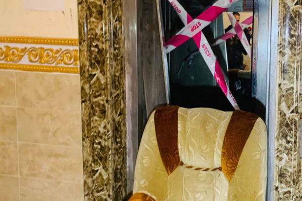 Bakıda liftin qırılması zamanı xəsarət alan şəxs: "Müraciətimizə baxılmayıb" - VİDEO