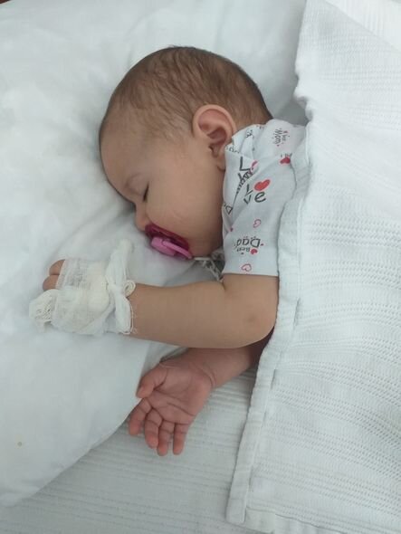 İki övladı da eyni xəstəlikdən əziyyət çəkən ata: "Müalicələr üçün dəstəyə ehtiyacımız var" - FOTO