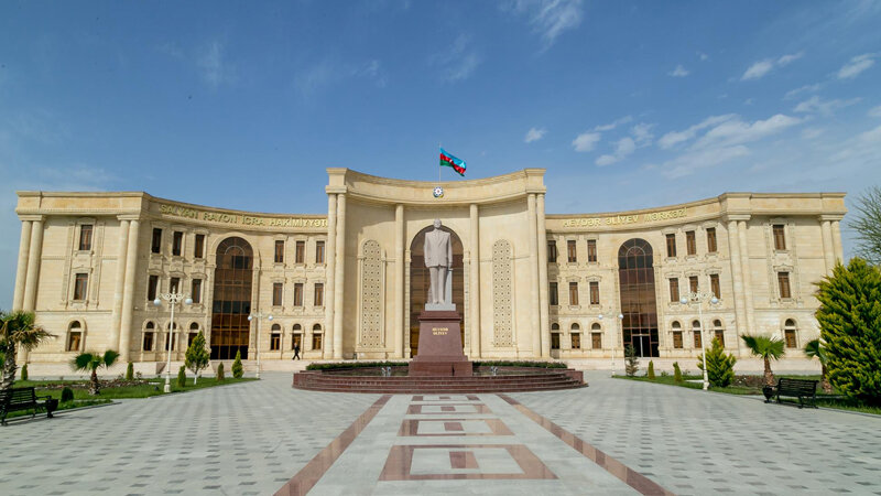 Salyanda yarım milyonluq bina təmiri - Qalib şirkət kimindir?