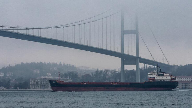 İstanbul boğazında gəmilər toqquşub