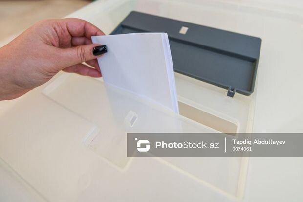 20 saylı Nərimanov ikinci seçki dairəsinin 20 saylı məntəqəsində aktivlik müşahidə olunur