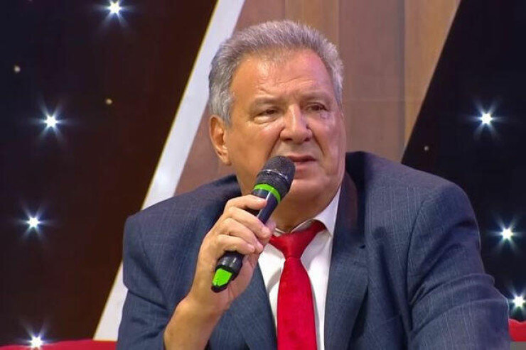 Əməkdar artist rəqs edə-edə səs verdi