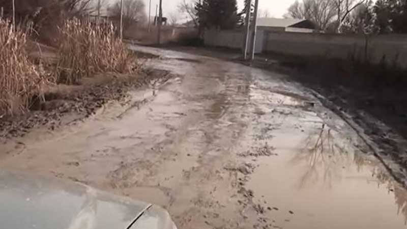 Sabirabad sakinlərinin yol dərdi: "Meyiti traktorla apardılar" (VİDEO)