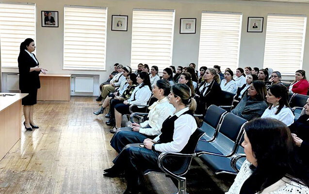 Mehriban Vəliyeva həmin məktəbə getdi