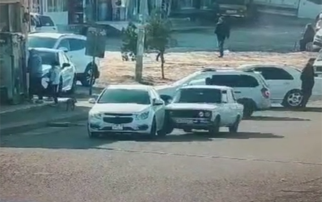 Sürücü sükan arxasında öldü, qəza baş verdi - Video