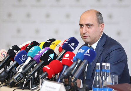 Məktəblərdə imtahanların sayı azaldıla bilər