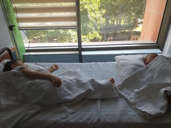 İki övladı da eyni xəstəlikdən əziyyət çəkən ata: Dəstəyə ehtiyacımız var - FOTO