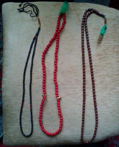 Bakıda avtomobil qiymətinə təsbeh satılır - FOTO