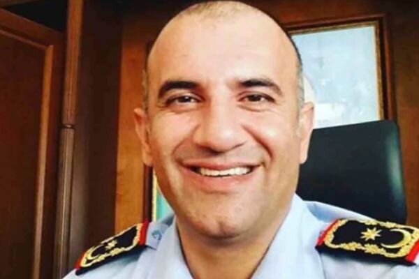 Şahin Eyyubov keçmiş şərikini məhkəməyə verdi