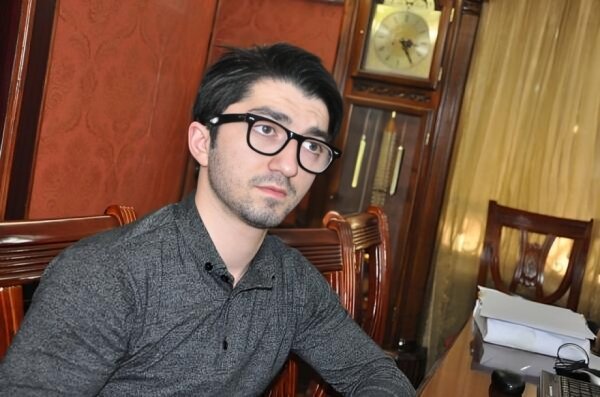 Bakıda tanınmış bloqerin restoranında baş verən bıçaqlanma ilə bağlı RƏSMİ AÇIQLAMA - YENİLƏNİB