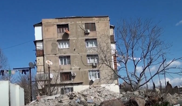 300-ə yaxın ailənin problemi niyə həll edilmir? - VİDEO