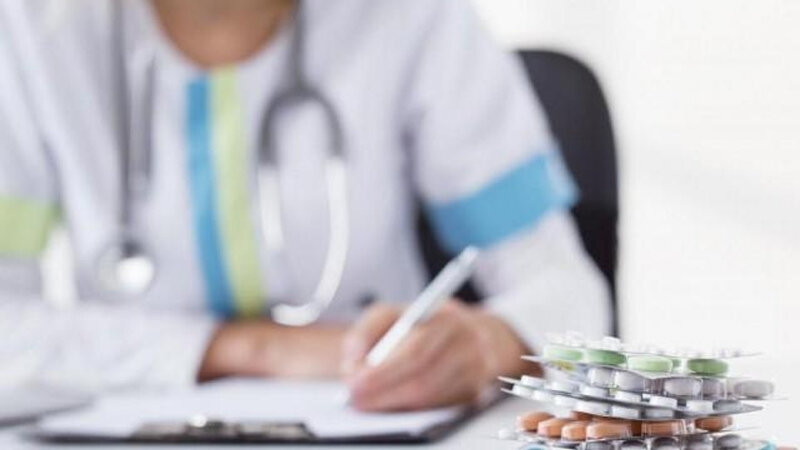 Bakıda ŞOK: Tibb bacısı qadına iynə vurub, yatırtdı və…