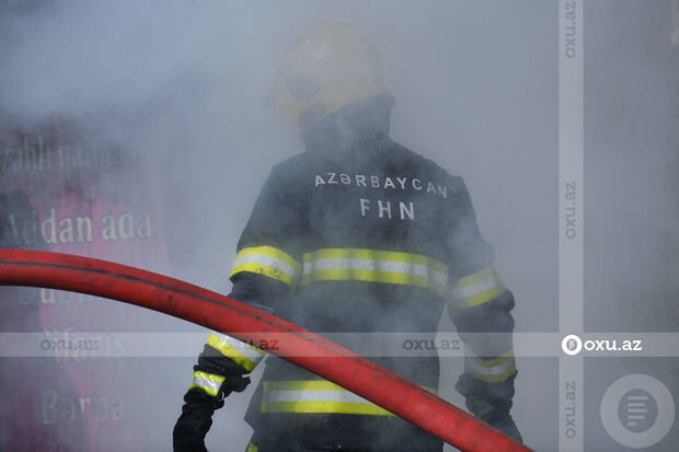 Beşmərtəbəli yaşayış binasında yanğın olub