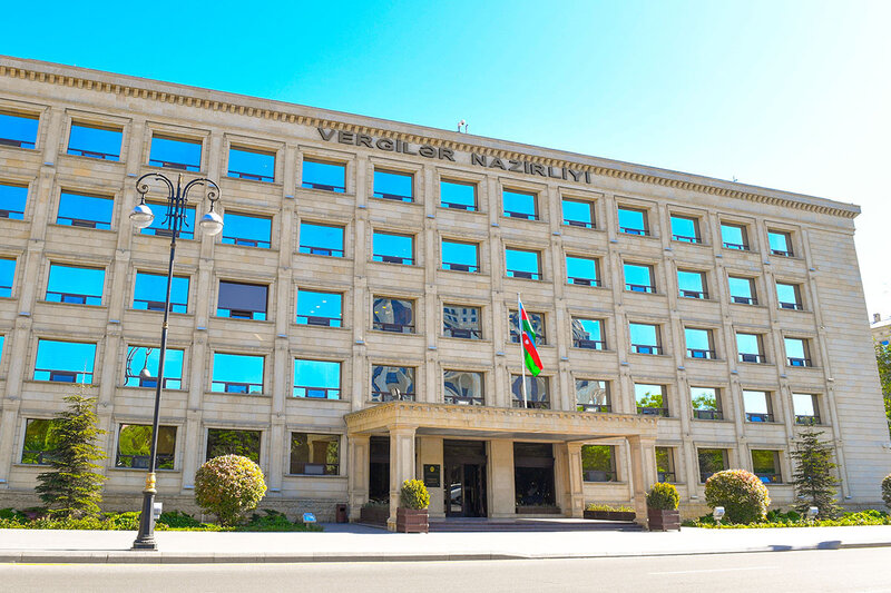 Dövlət Vergi Xidməti vəzifəli şəxslərinin sayını açıqlayıb