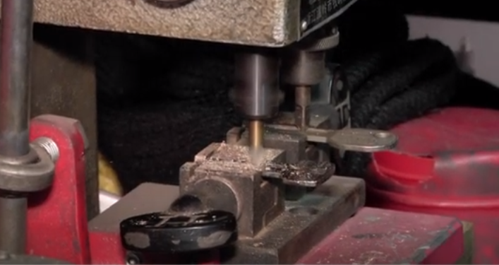 "Açarın şəklini gətirəndə cinayətdir" - Sənədsiz açarların çıxarışlarına görə məsuliyyət var? - VİDEO