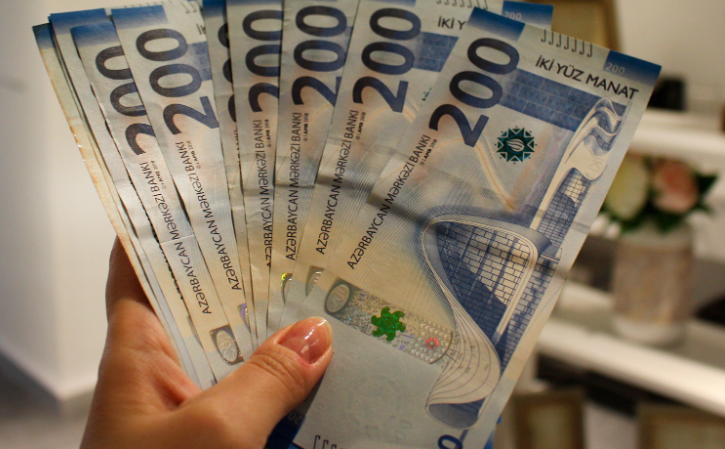 Azərbaycanda atalarla bağlı YENİ QANUN - Pensiyaya...